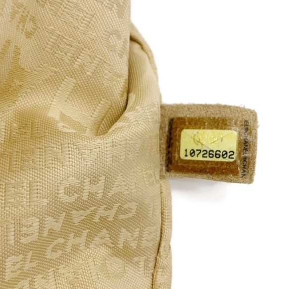 Chanel Ultimate Soft Quilted Lambskin Hobo Bag - Picture 11 of 12